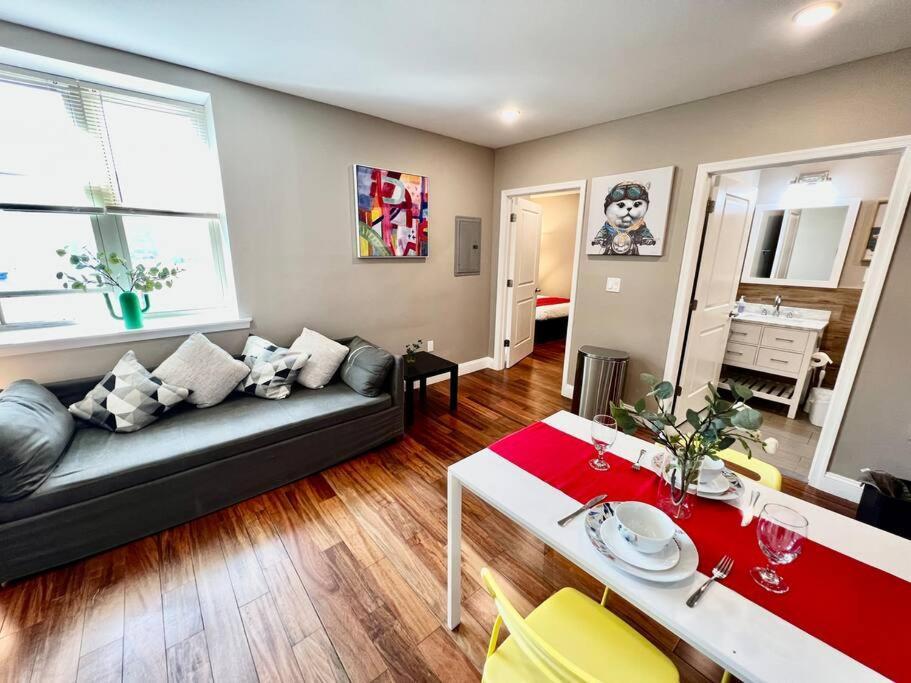 404 Rose In The City 1 Bd Living Room In Center City فيلادلفيا المظهر الخارجي الصورة